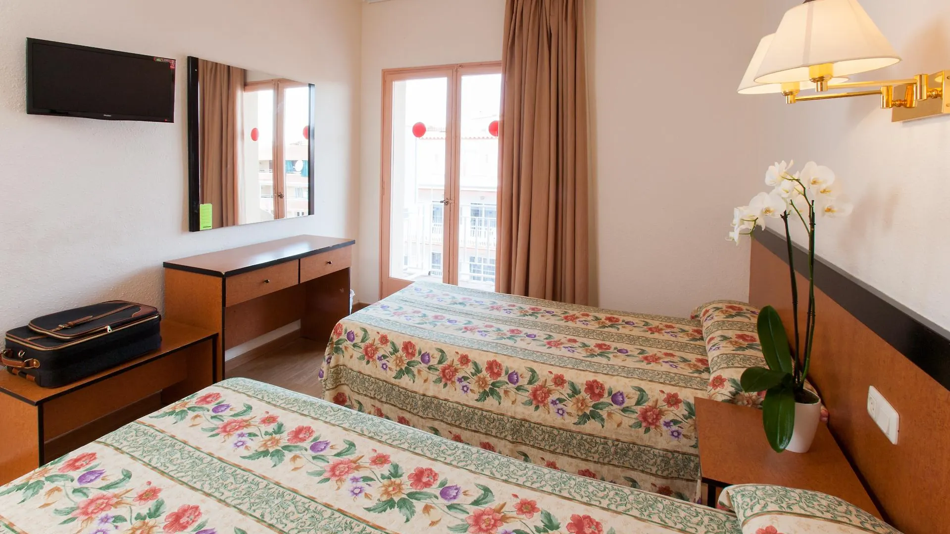 Hotel Guitart Central Park Aqua Resort Lloret de Mar 4*,  Spain